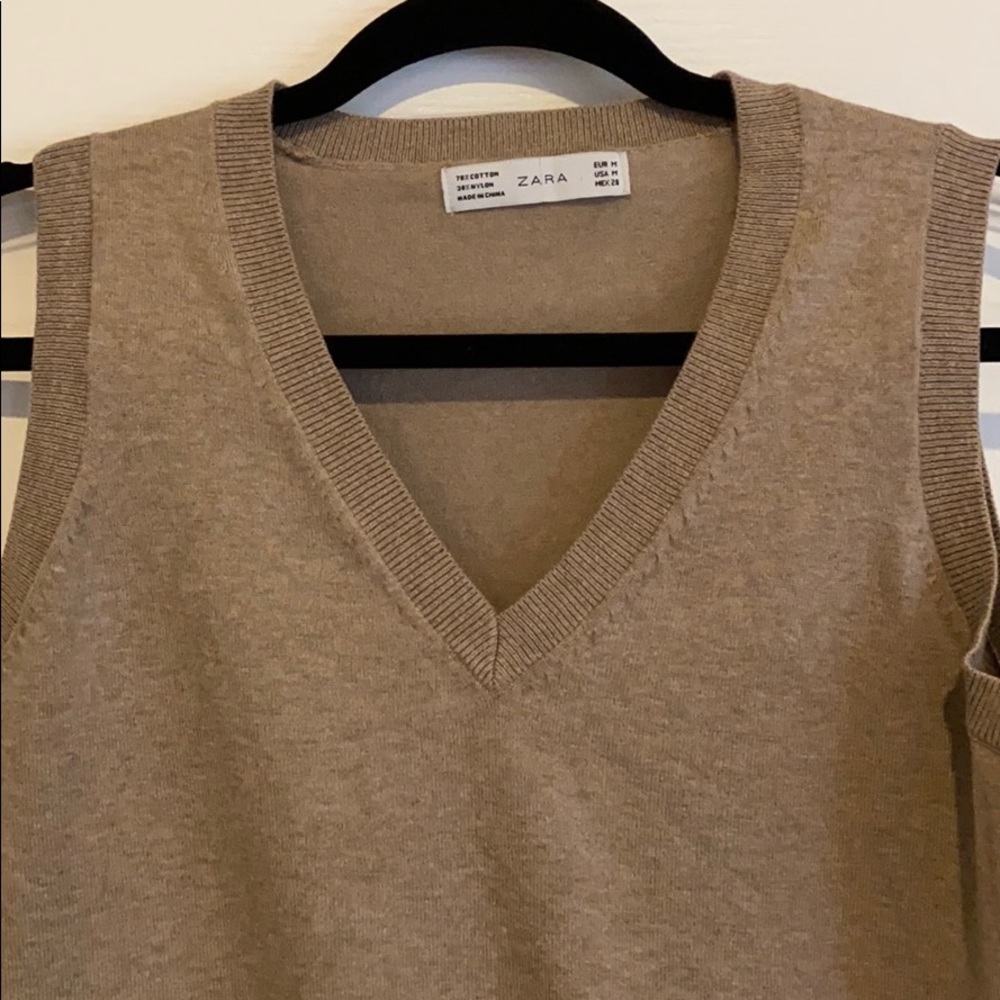 Ladies sweater vest